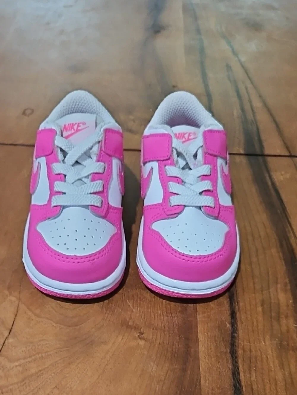 Nike Kids Pink and White Low-Top Sneakers Dunk Lows Sz 5c.  NIB